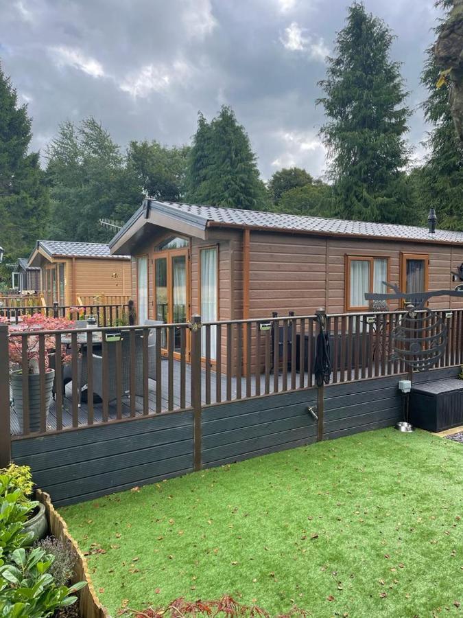 Honeycomb Lodge Dollar Exterior photo